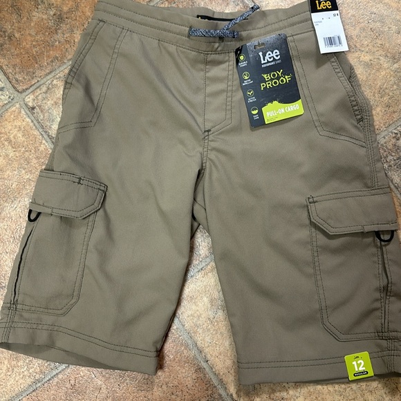 NWT  LEE CARGO SHORTS - Picture 2 of 5